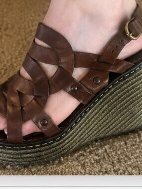 Born Handcrafted Leather Wedge Sandals – Women’s Size 8 – Brown – Never Worn